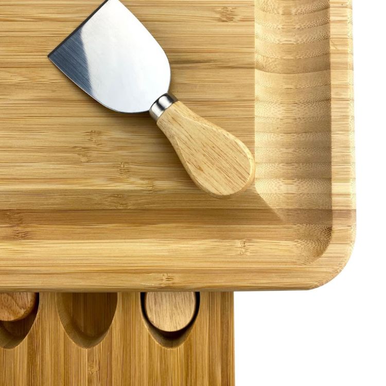 Picture of Maison Cheeseboard and Knife Set