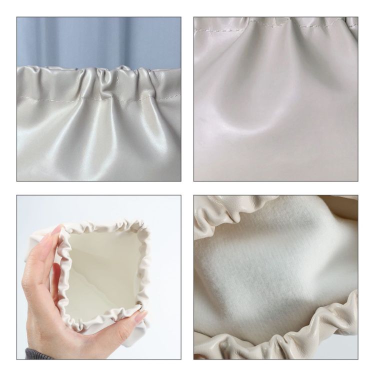 Picture of Zipperless Portable Makeup Bag