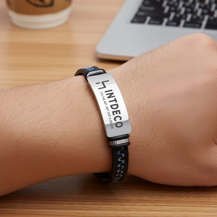 Picture of Engraved Leather Bracelet