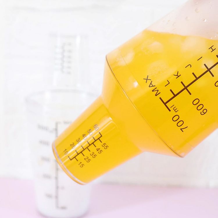 Picture of Classic Shaker with Measuring Cap