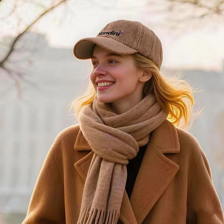 Picture of 6 Panel Lamb Fur Baseball Cap