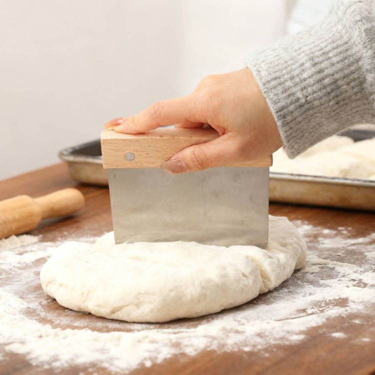 Picture of Beechwood Handle Flour Cutter