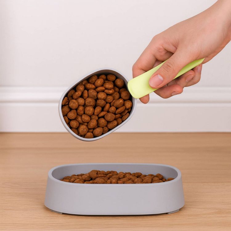 Picture of 2 in 1 Pet Food Scoop