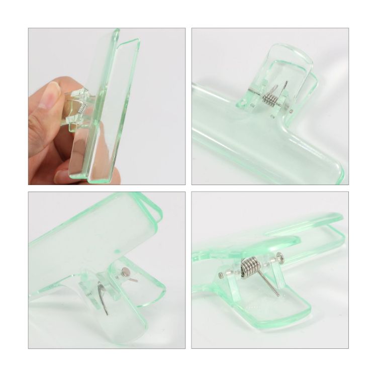 Picture of Translucent Plastic Clips