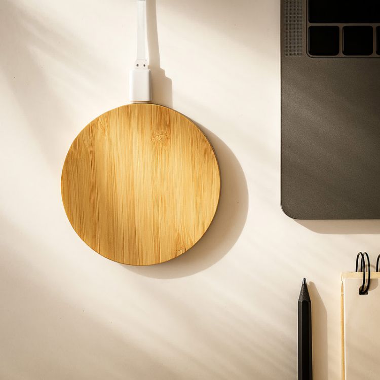 Picture of Arc Round Bamboo Wireless Charger