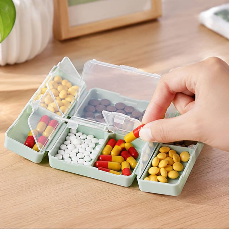 Picture of Folding 7 Compartment Pills Box