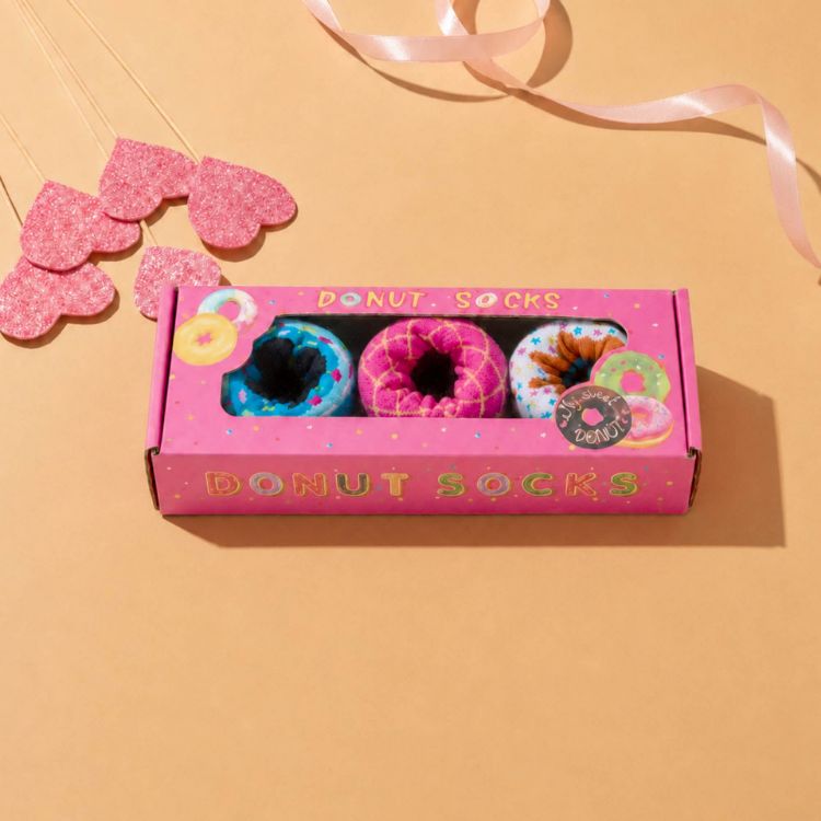 Picture of Large Custom Gift Box with Rectangular Window