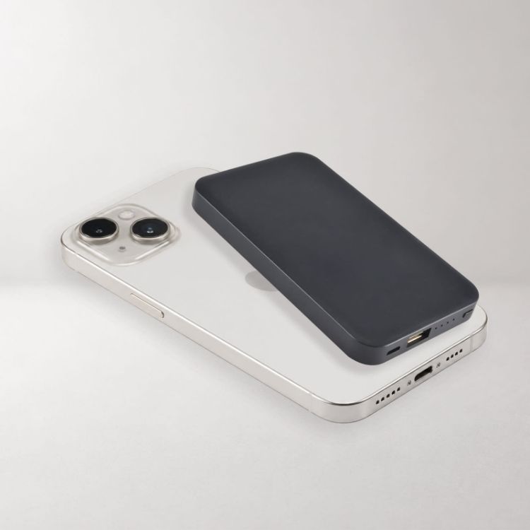 Picture of Dynamo Wireless Power Bank