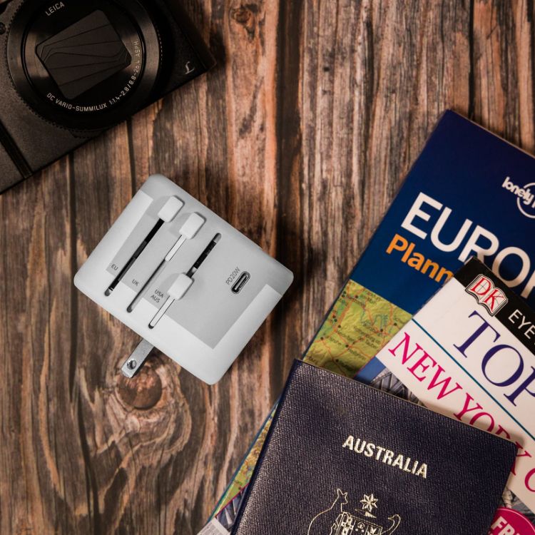 Picture of Travel Adaptor
