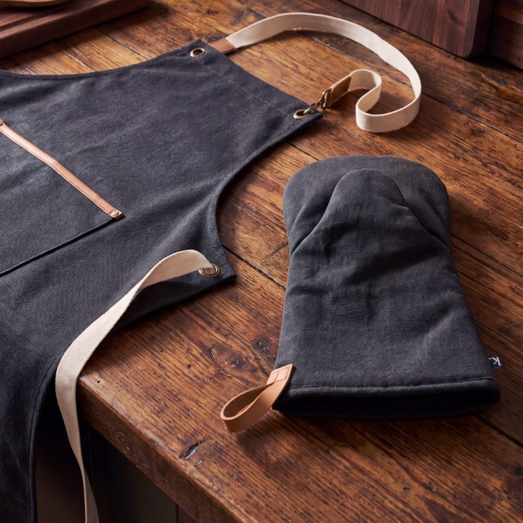 Picture of Keepsake Canvas Apron & Oven Mit Set