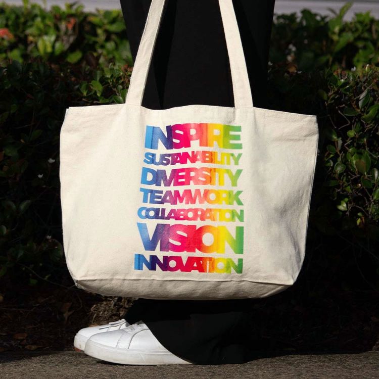 Picture of Zippered Cotton Canvas Shopper Tote
