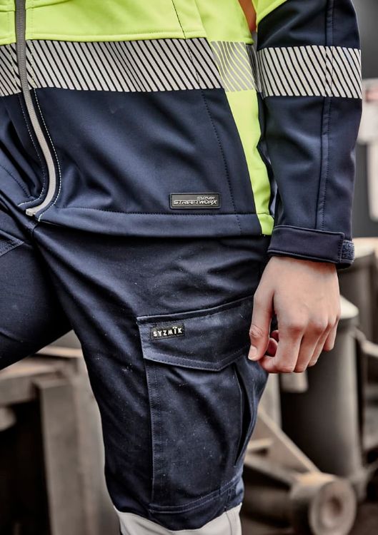 Picture of Womens Streetworx 2 In 1 Stretch Softshell Jacket