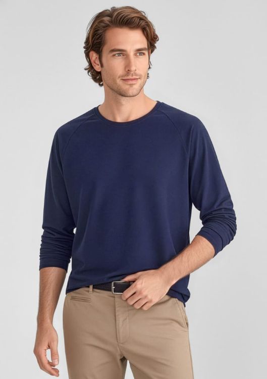 Picture of Performance Mens Long Sleeve Tee