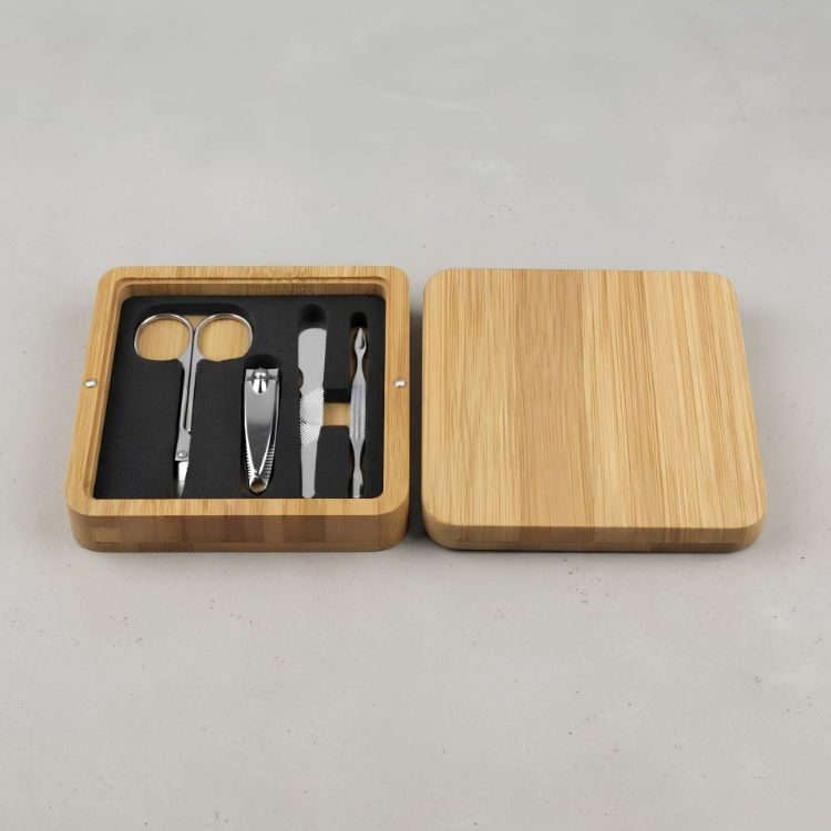 Picture of Mulla Bamboo Manicure Set