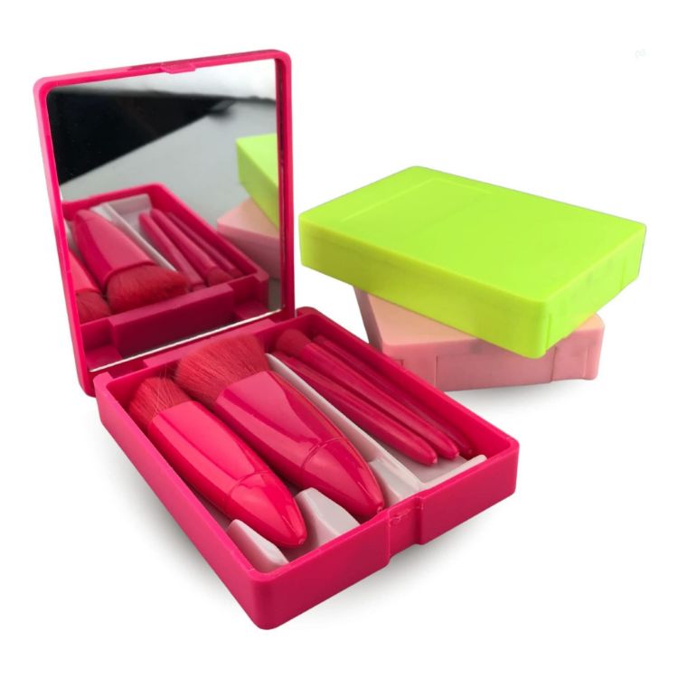 Picture of 5 Brushes with a Plastic Mirror Box