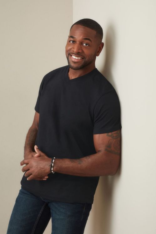 Picture of Men's Classic-T V-neck