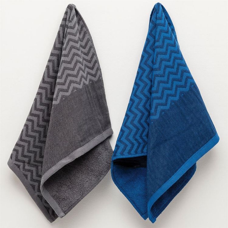 Picture of Elite Gym Towel with Pocket