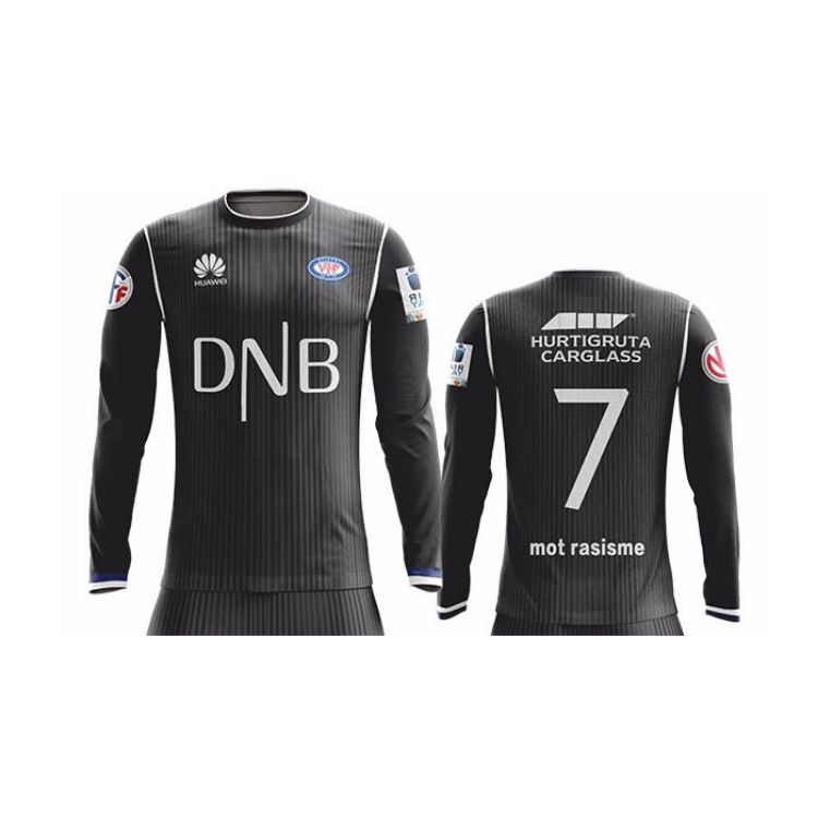 Picture of Long Sleeve Soccer Jersey