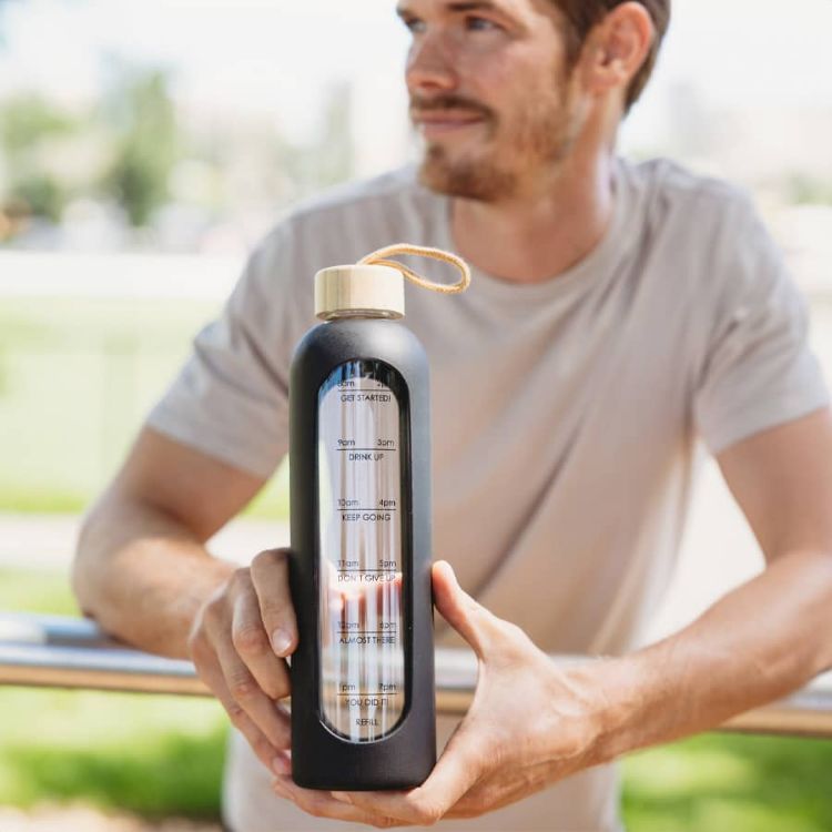 Picture of Arlo 1L Glass Water Bottle