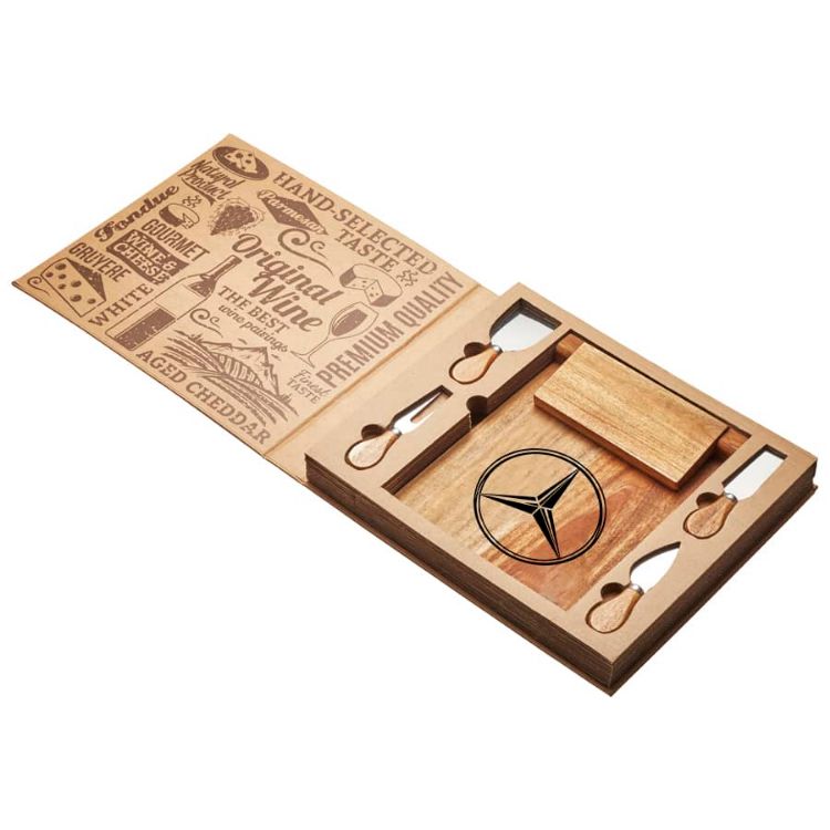 Picture of St. Andrews Magnetic Cheeseboard and Knife Set