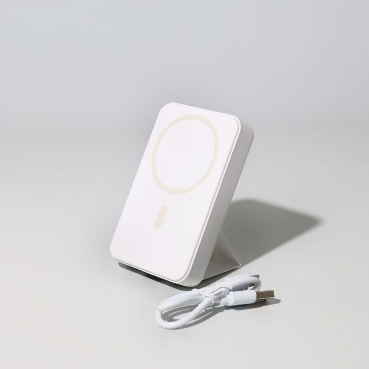 Picture of Turbo 5000mAh Wireless Charging Power Bank