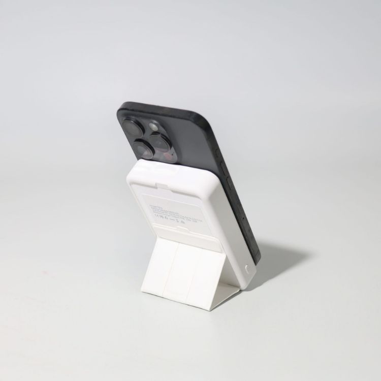 Picture of Turbo 5000mAh Wireless Charging Power Bank