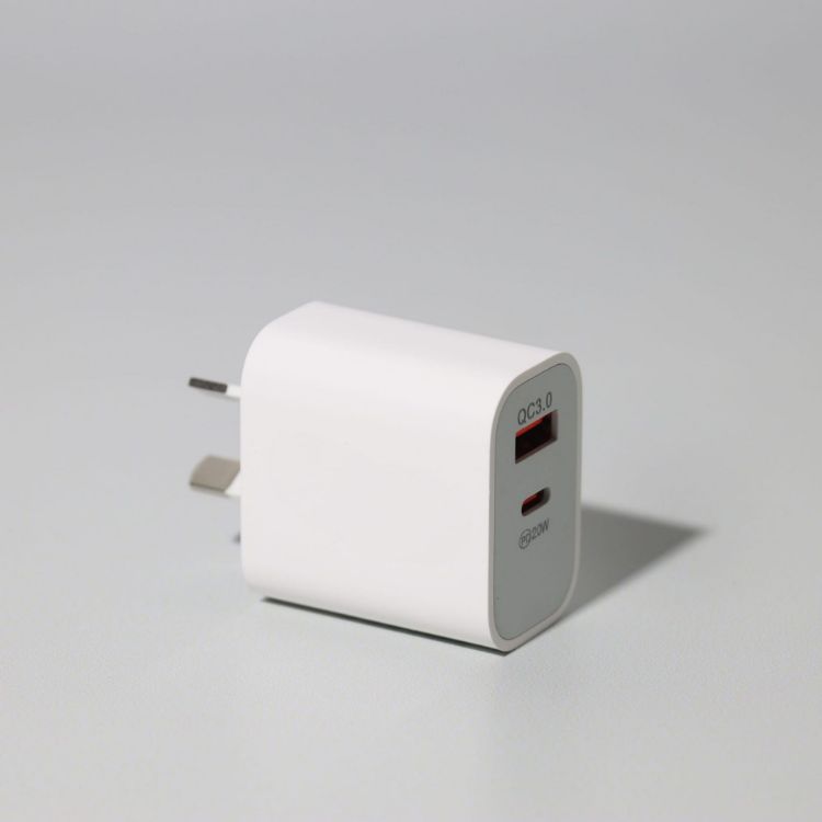 Picture of Tebogo 20W fast charge adapter